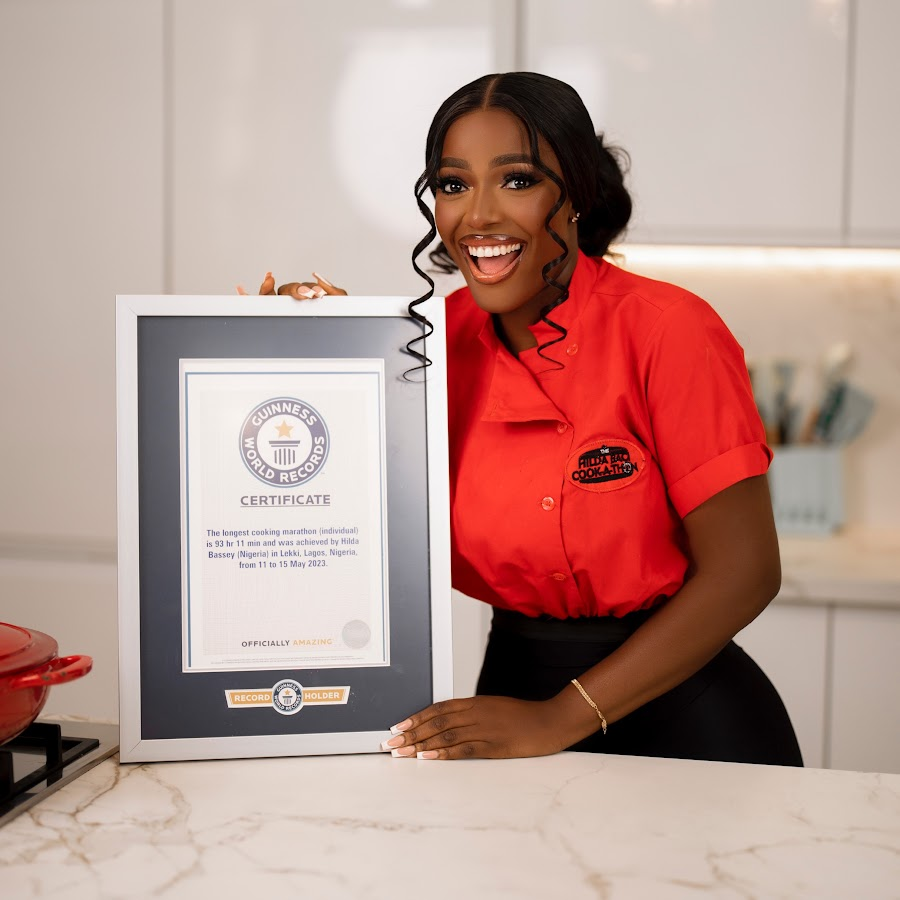 Hilda Baci present her previos record attempt in her cook-a-thon